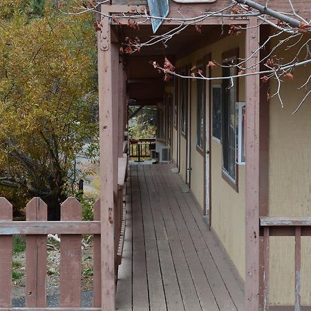 Deep Creek Motel Running Springs Exterior photo